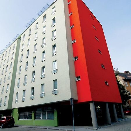 My Home Apartments Pressburg Exterior foto