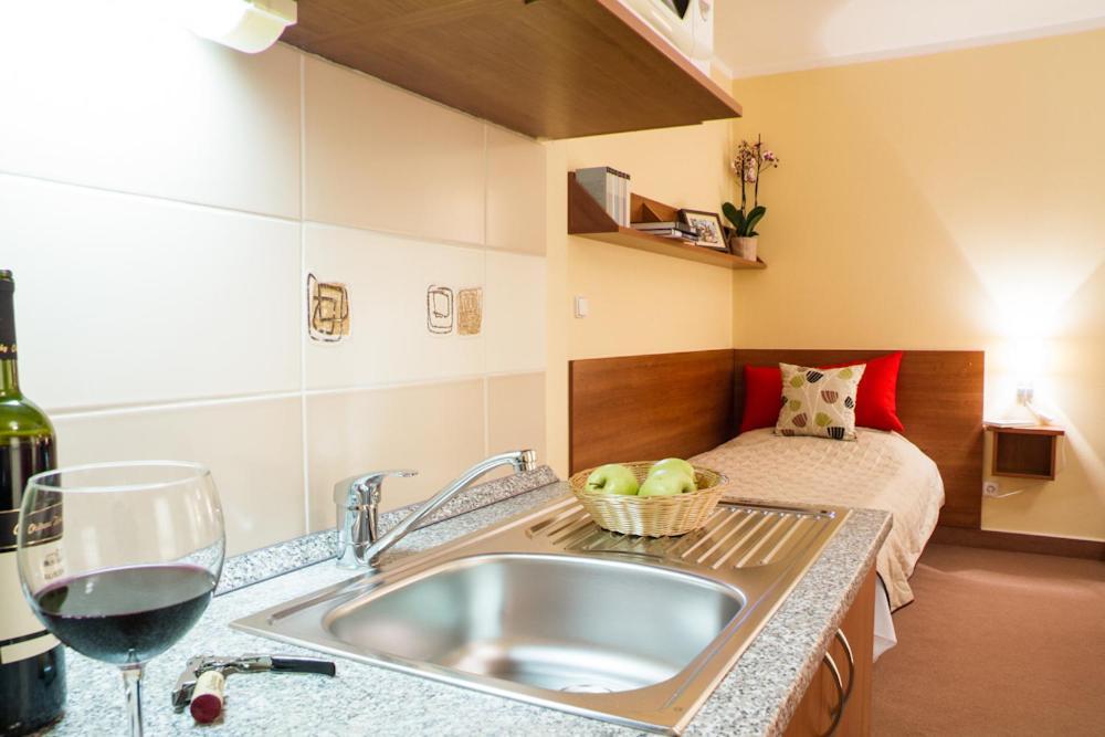 My Home Apartments Pressburg Zimmer foto